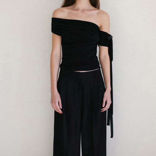 Amyway【简约百搭】小众复古纯色一字肩系带褶皱短袖飘带T恤上衣 - 图3