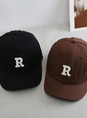 短帽檐美式复古R字母帽子