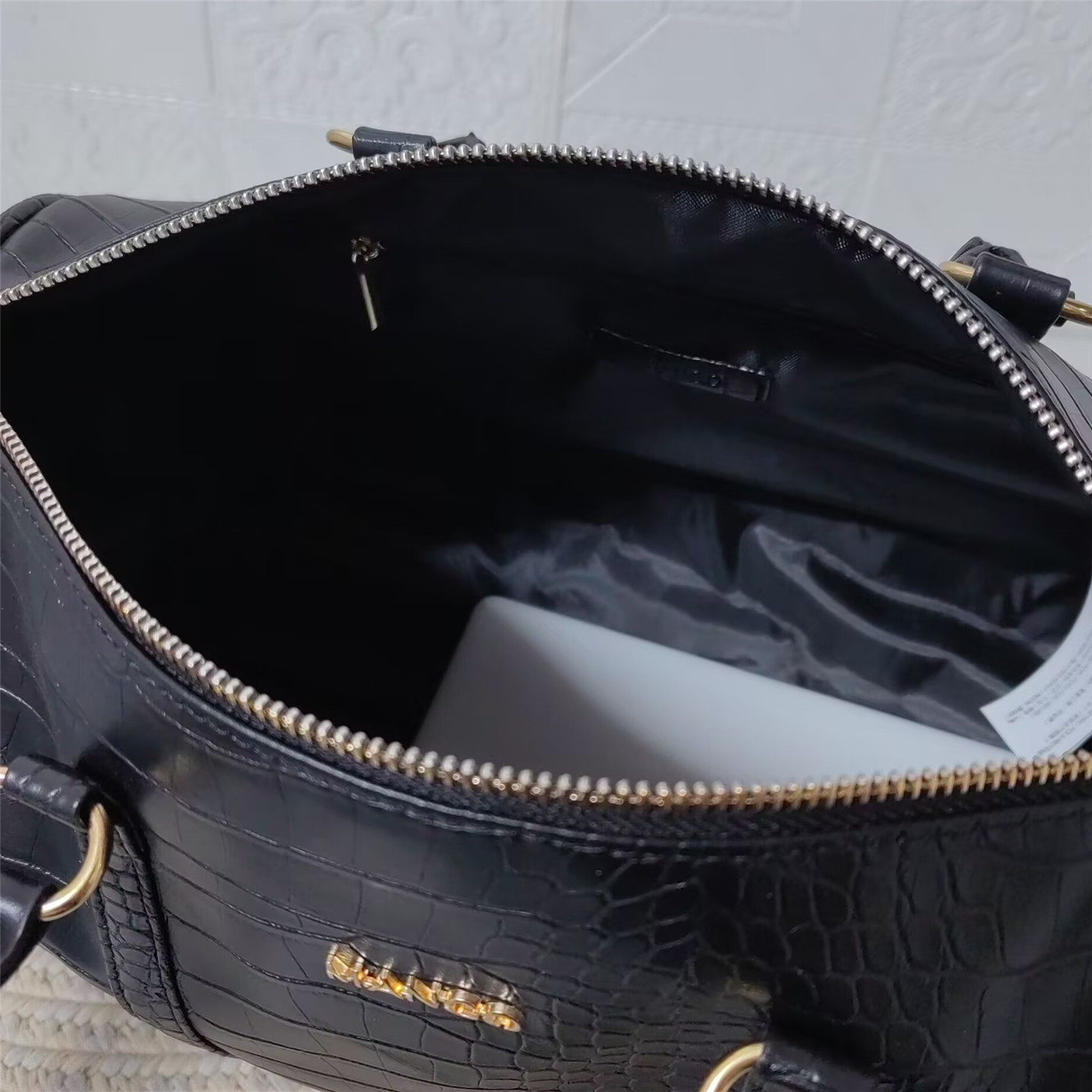 出口外贸包包女鳄鱼纹波士顿包女大容量枕头包单肩手提斜挎简约包,淘宝优惠券,粉丝福利购,淘宝优惠卷