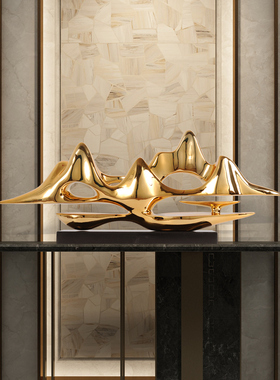 轻奢风样板间会所过道软装艺术品