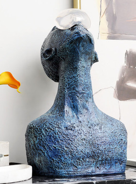 轻奢风抽象售楼处样板人物雕塑