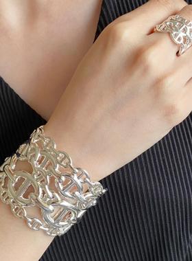 V金包金宽版猪鼻子手镯高级女生超闪轻奢18K质感气质小红书热卖