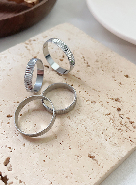 银色简约复古纹理薄戒指