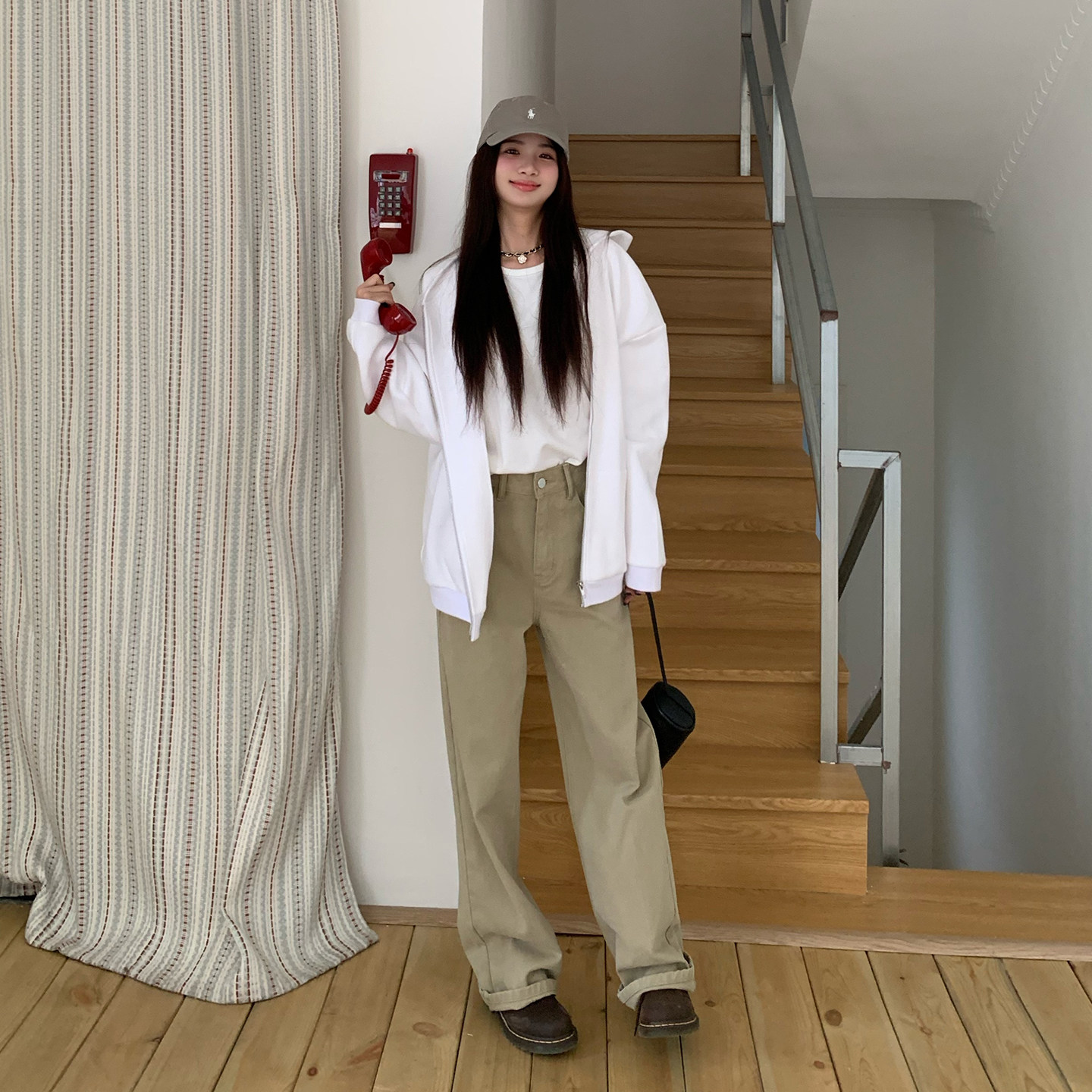 橘子树在哪儿高腰卡其色牛仔裤女秋季设计感复古简约直筒显瘦裤子,淘宝优惠券,粉丝福利购,淘宝优惠卷