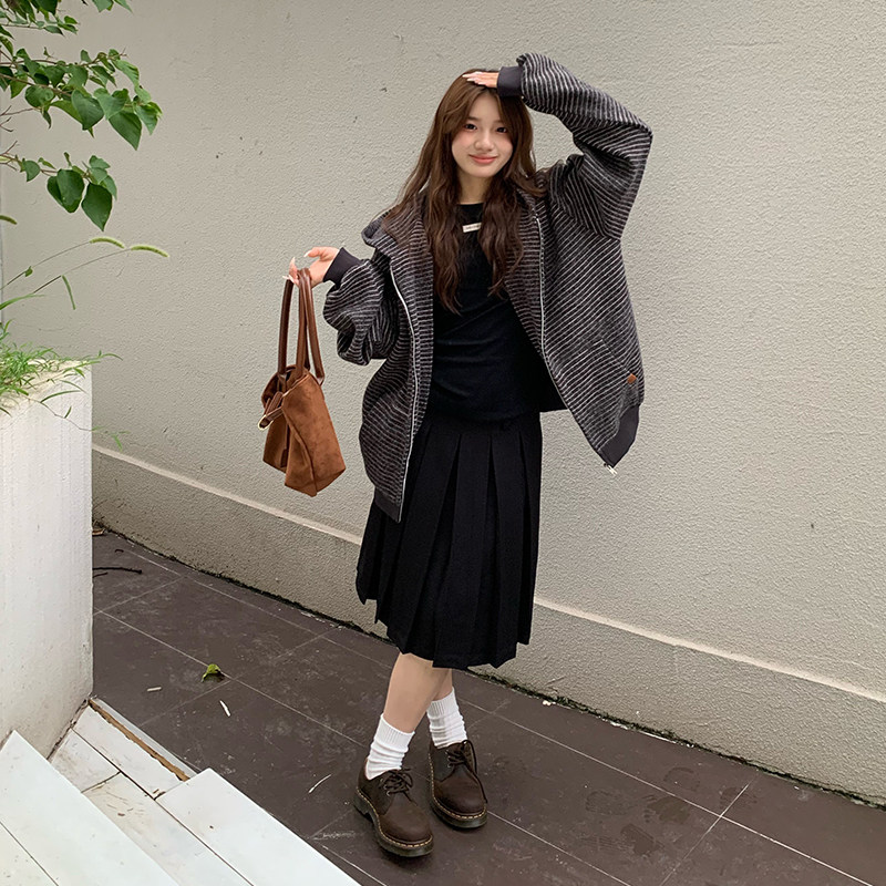 橘子树在哪儿黑色五分半身裙女秋季学院风百搭显瘦气质a字百褶裙,淘宝优惠券,粉丝福利购,淘宝优惠卷