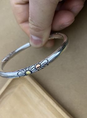 云南老师傅银匠手工錾刻圆杆手镯9999足银实心开口