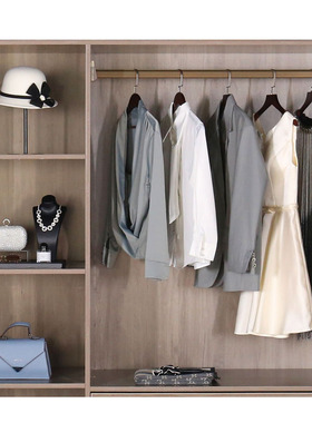 衣帽间样板房装饰品简约现代