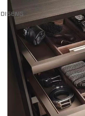 样板间衣橱男士衣服西裤摆件道具