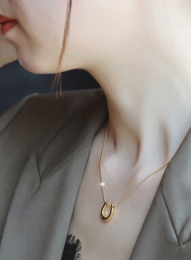 简约小众马蹄形钛钢项链显白百搭