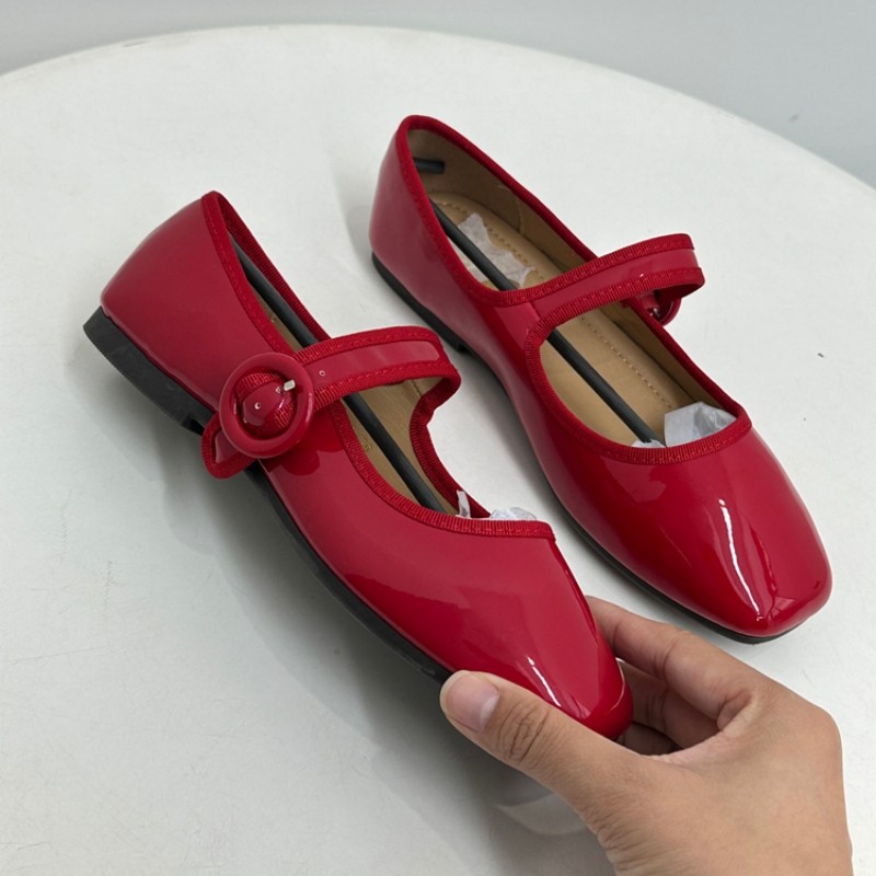 韩版时尚一字扣平底单鞋女大码气质方头漆皮轻便舒适浅口玛丽珍鞋,淘宝优惠券,粉丝福利购,淘宝优惠卷