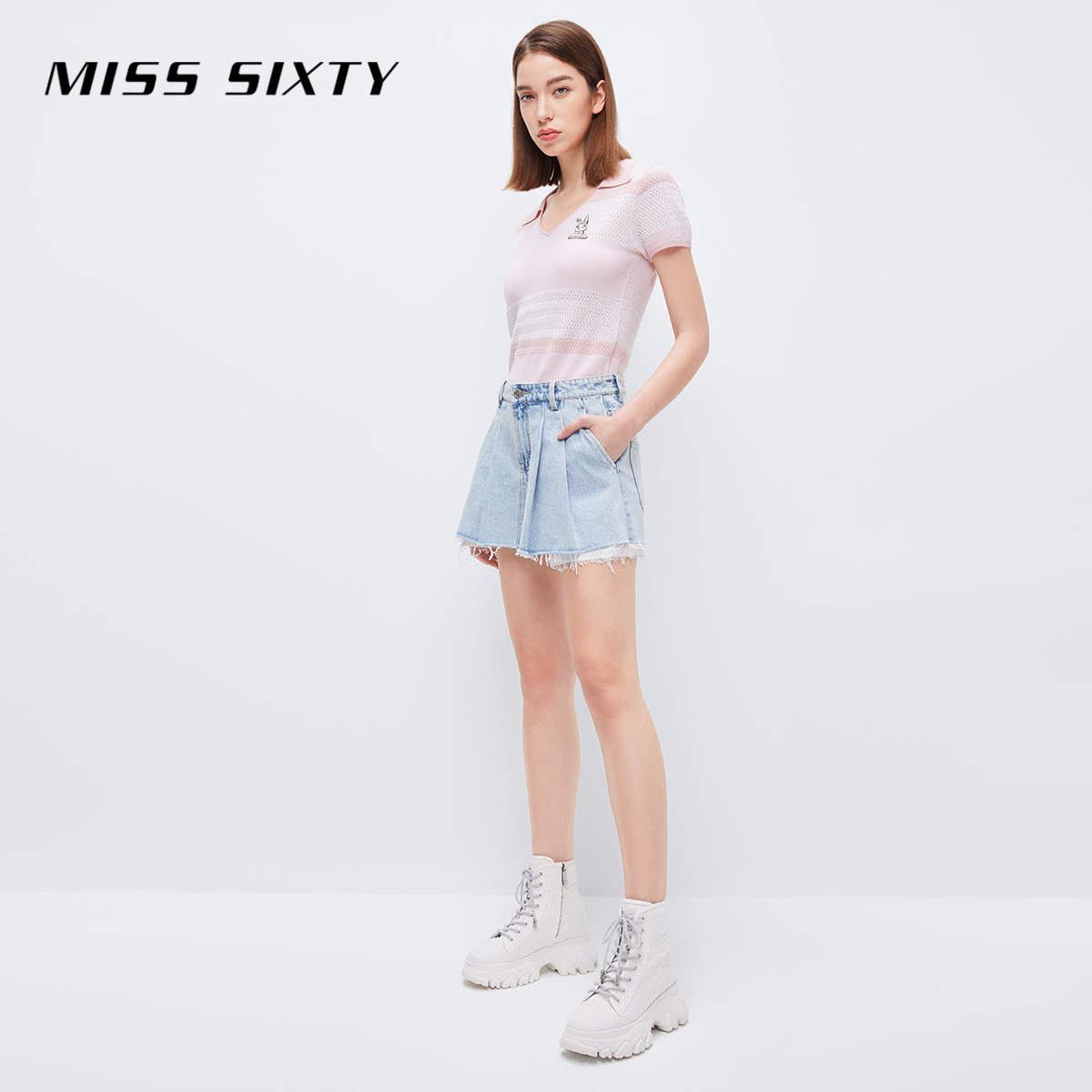 【爆款补单】Miss Sixty针织衫女v领条纹卡通绣花修身显瘦上衣 - 图1