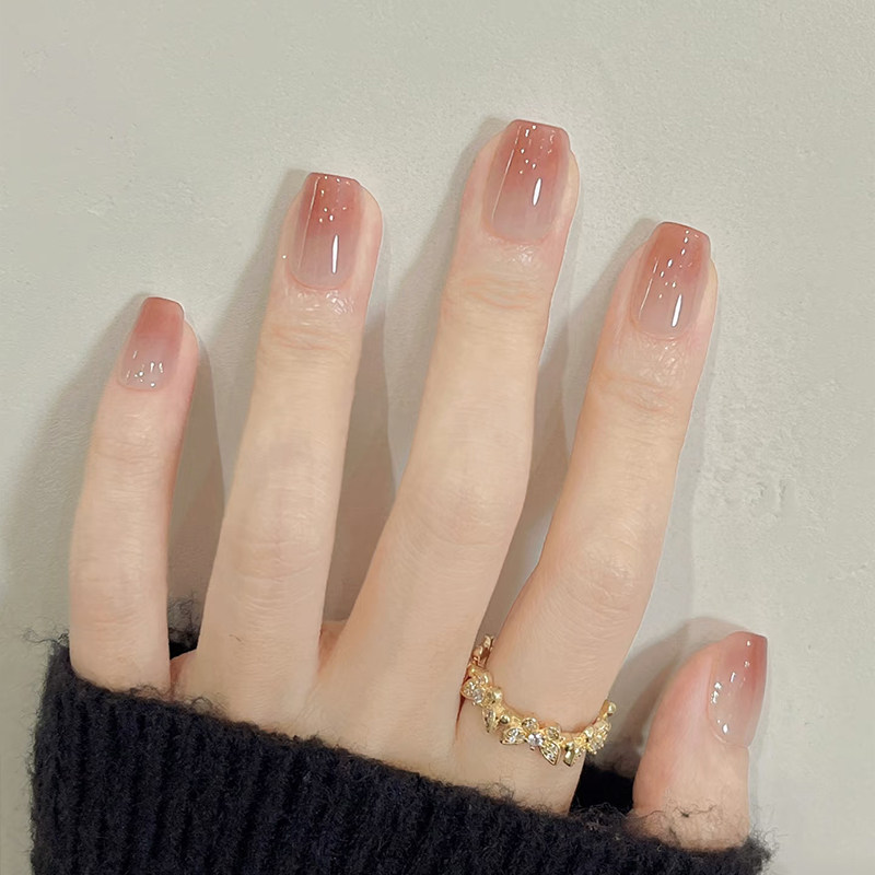 纯手工穿戴甲裸色渐变美甲短款2025新款秋冬高级感指甲贴片显白,淘宝优惠券,粉丝福利购,淘宝优惠卷