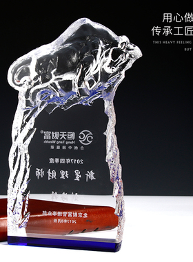 牛气冲天K9水晶金牛奖杯斗牛奖座华尔街高档创意奖牌定制企业年会
