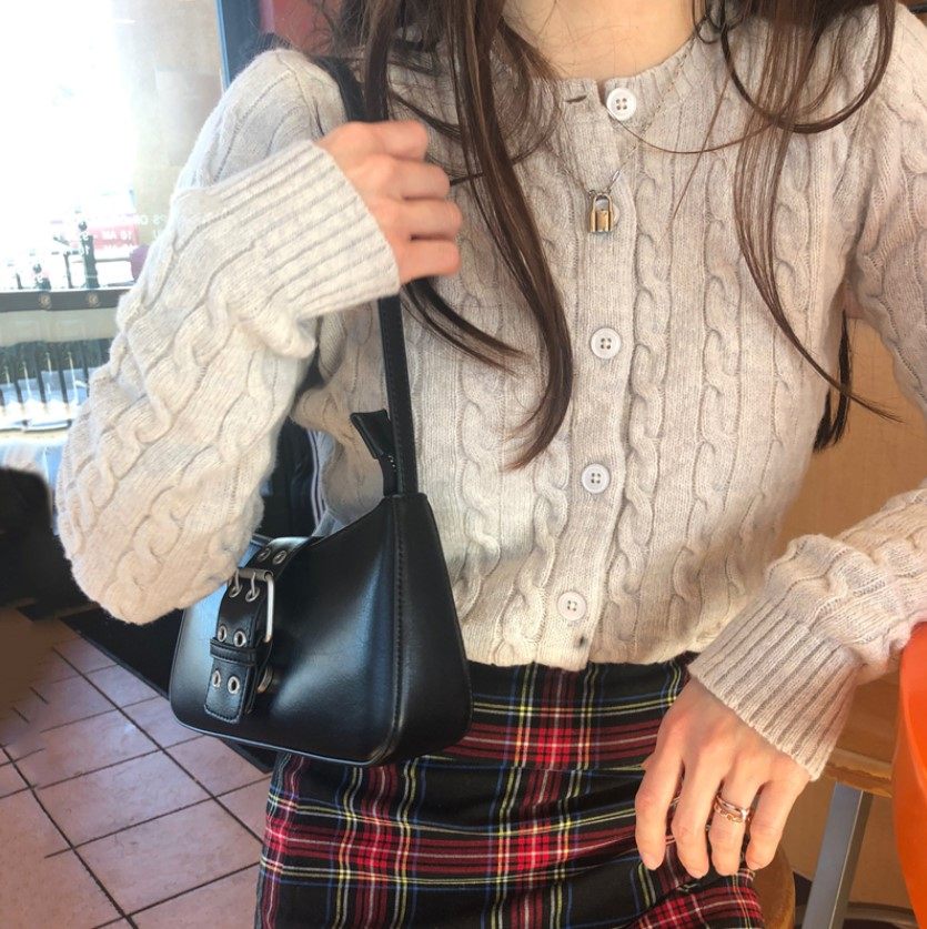 复古冷淡风皮扣设计腋下黑包包女2020早春新款百搭单肩挎包潮,淘宝优惠券,粉丝福利购,淘宝优惠卷