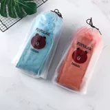 Потирая полотенце для ванны с тремя купальными купальными