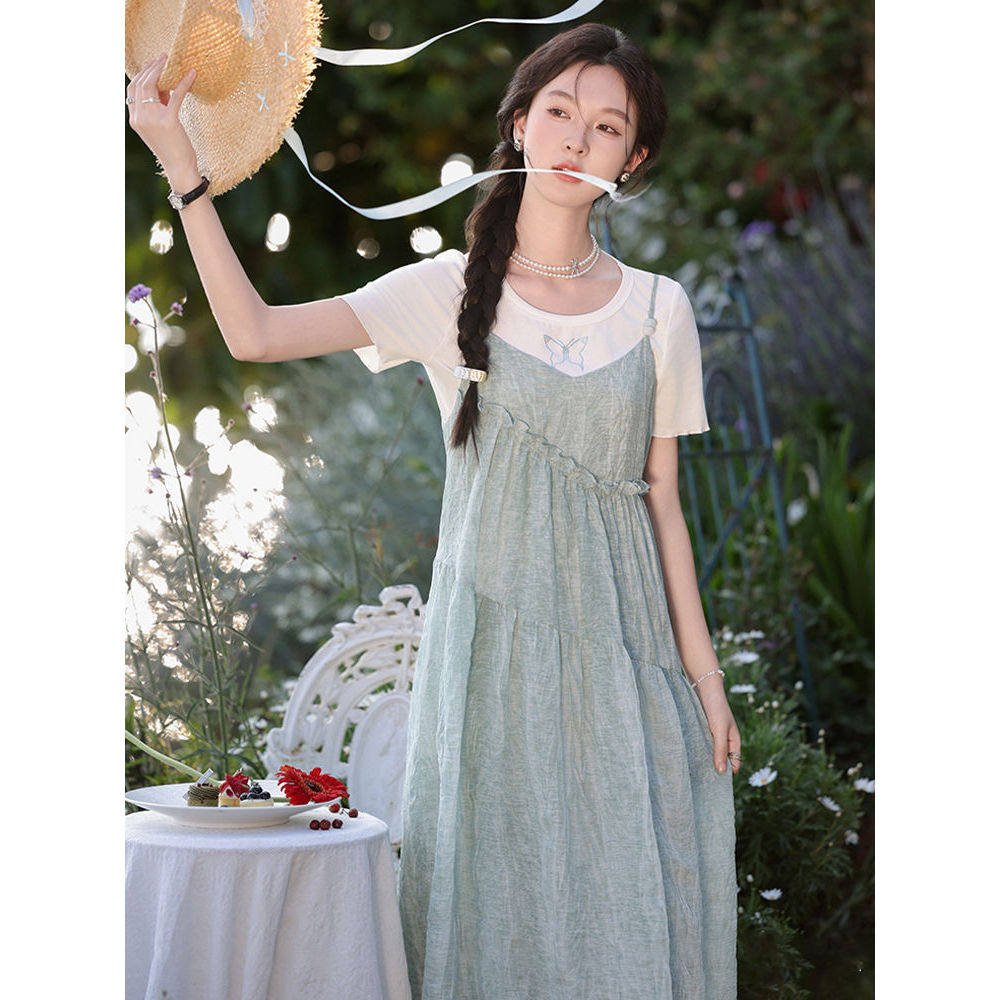 「海盐薄荷」吊带连衣裙+蝴蝶印花套装裙2024夏季清新森女两件套,淘宝优惠券,粉丝福利购,淘宝优惠卷