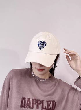韩国东大门代购秋季新款爱心刺绣鸭舌帽女百搭软顶显脸小棒球帽子