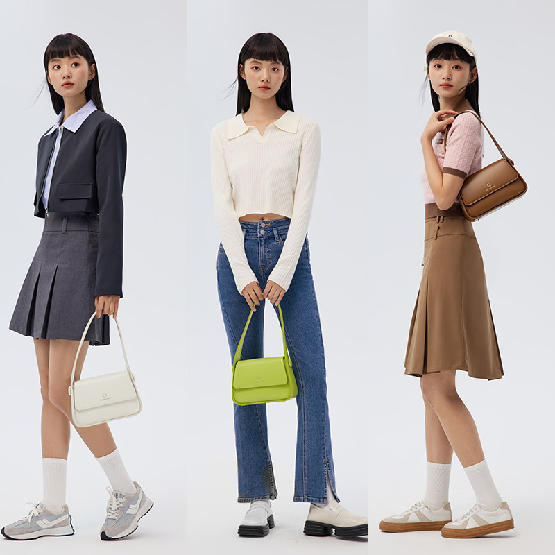 森马2023新款小众原创网球感马鞍包 森马箱包女士包袋