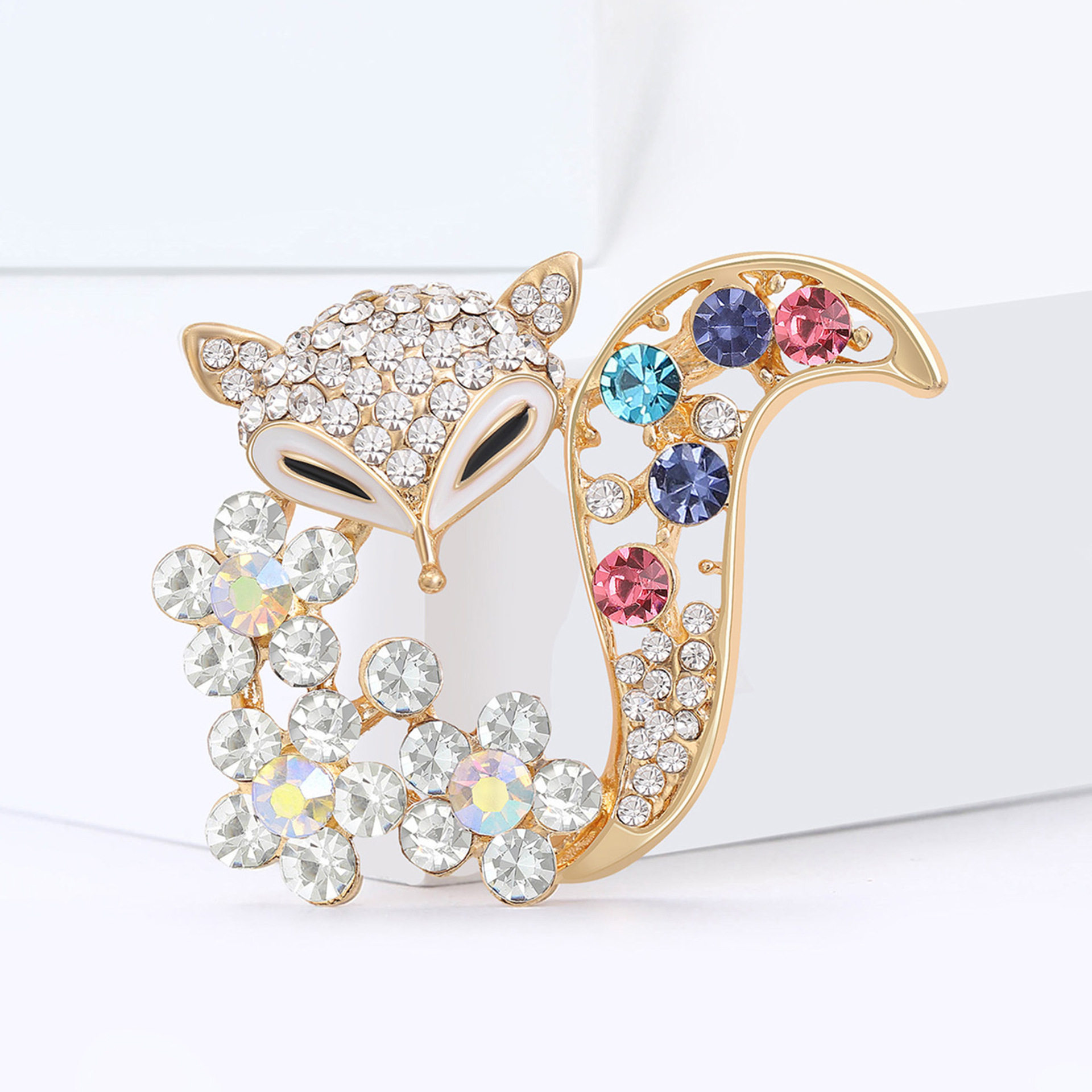 欧美时尚精致合金水钻胸针创意狐狸造型胸针百搭服饰配饰胸花配饰,淘宝优惠券,粉丝福利购,淘宝优惠卷