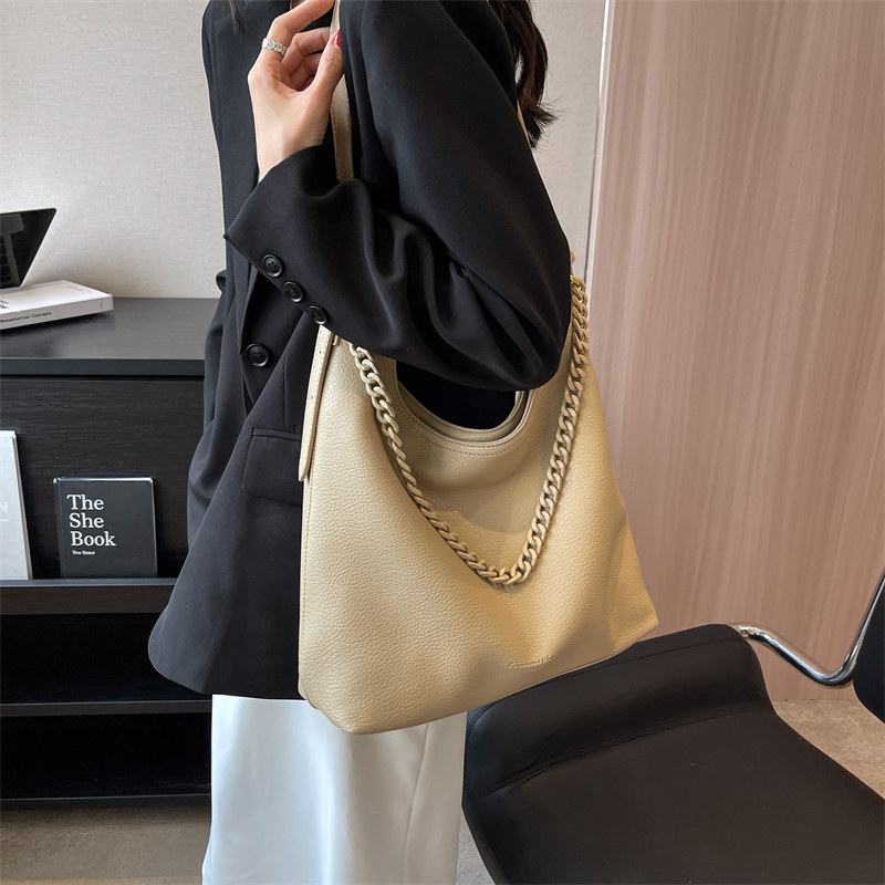 大容量包包女2025新款小众设计简约链条单肩斜挎包上班通勤托特包,淘宝优惠券,粉丝福利购,淘宝优惠卷