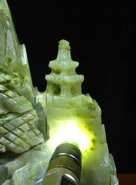 天然玉石雕刻靠山旺家摆件