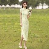 Летнее легкое свежее зеленое ретро элегантное ципао, в цветочек