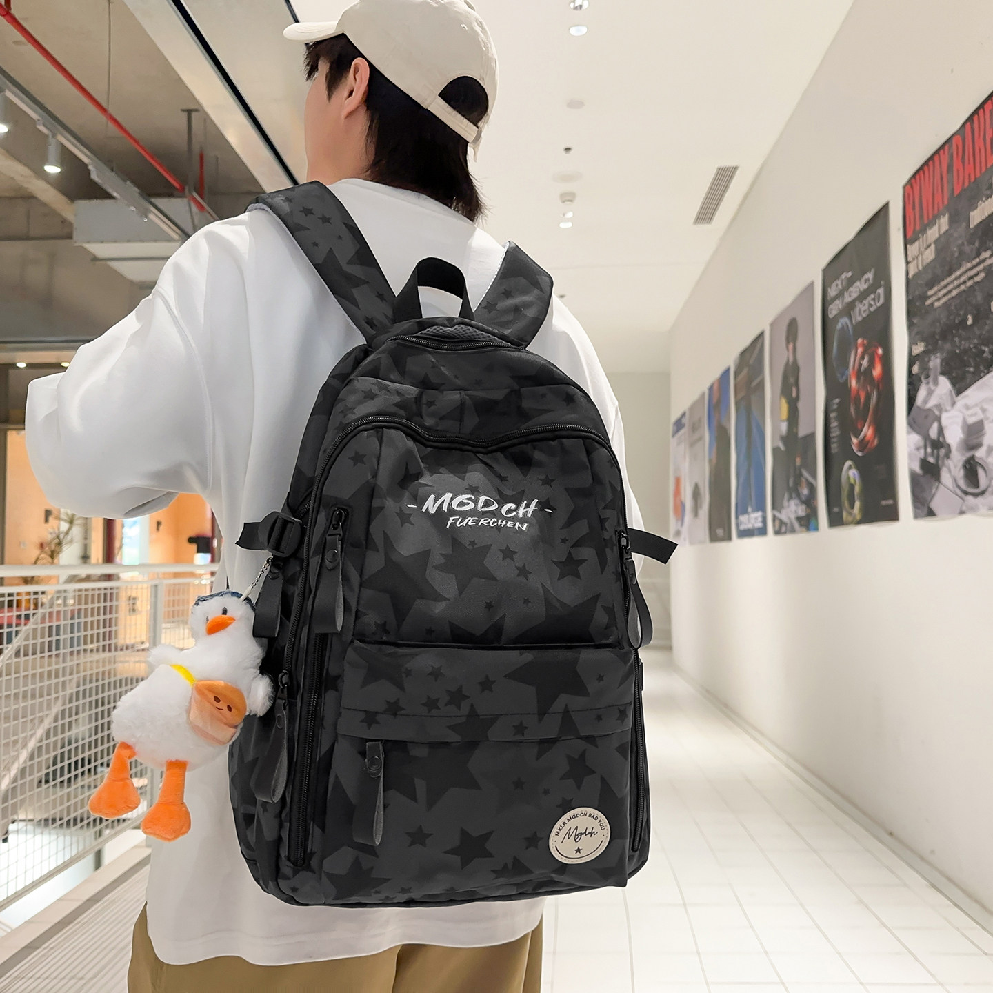 Trendy cool star backpack for men and women, junior high school, high school college student school bag, large capacity leisure sports travel backpack
