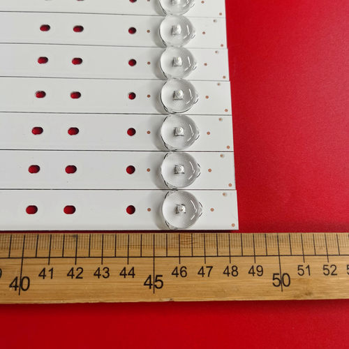 适用创维49E6000液晶电视背光灯条49E3000-X2 YAL03-00535280-18 - 图2