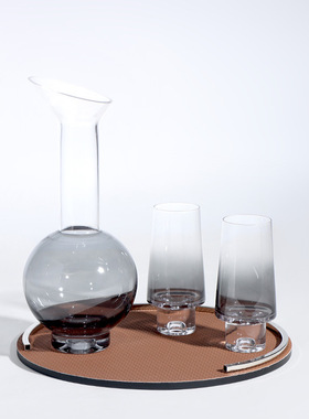 简约现代样板间创意圆形托盘高级感皮质桌面酒水收纳盘客厅摆件