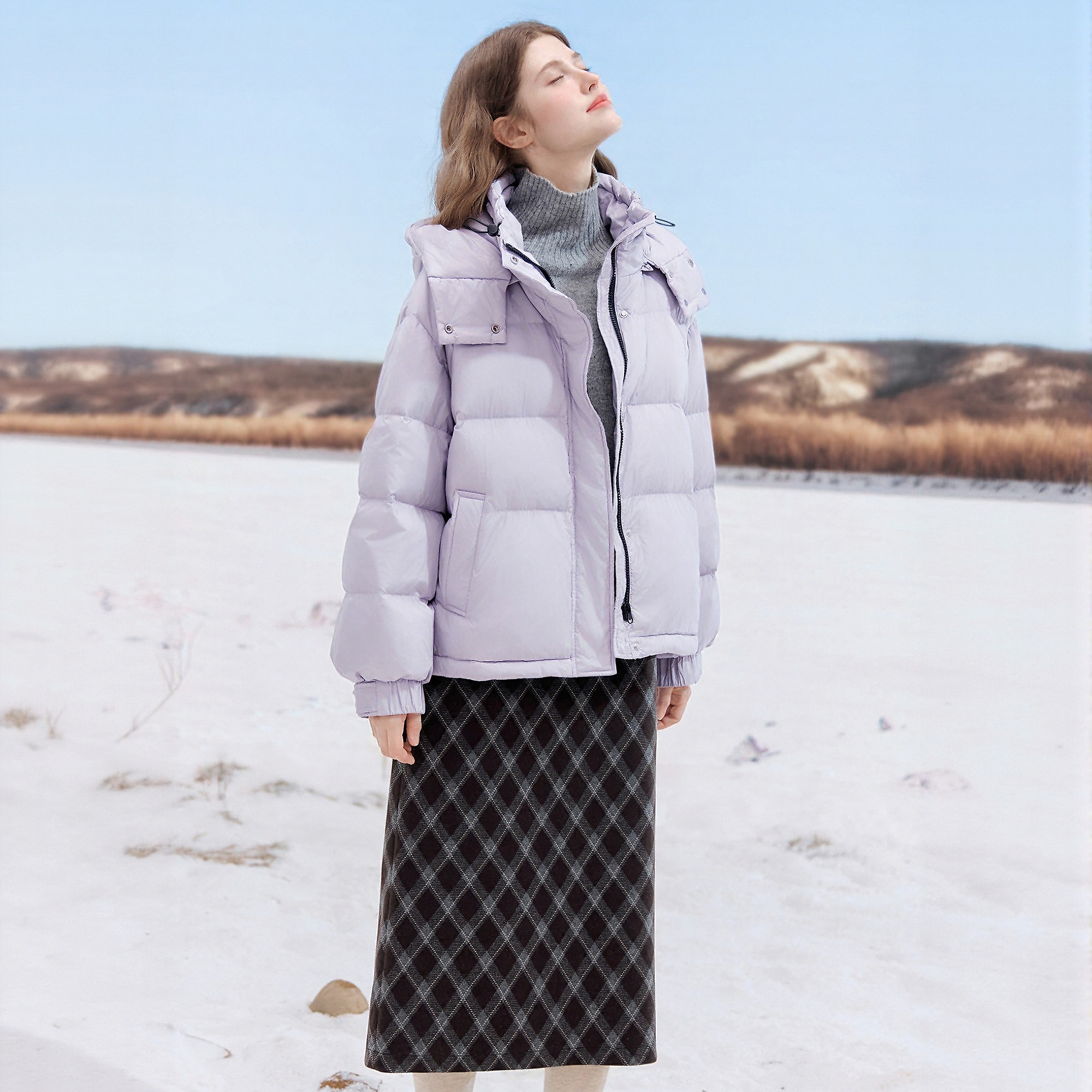 betu百图经典浅紫色防风连帽保暖羽绒服女2025年冬季新款面包服