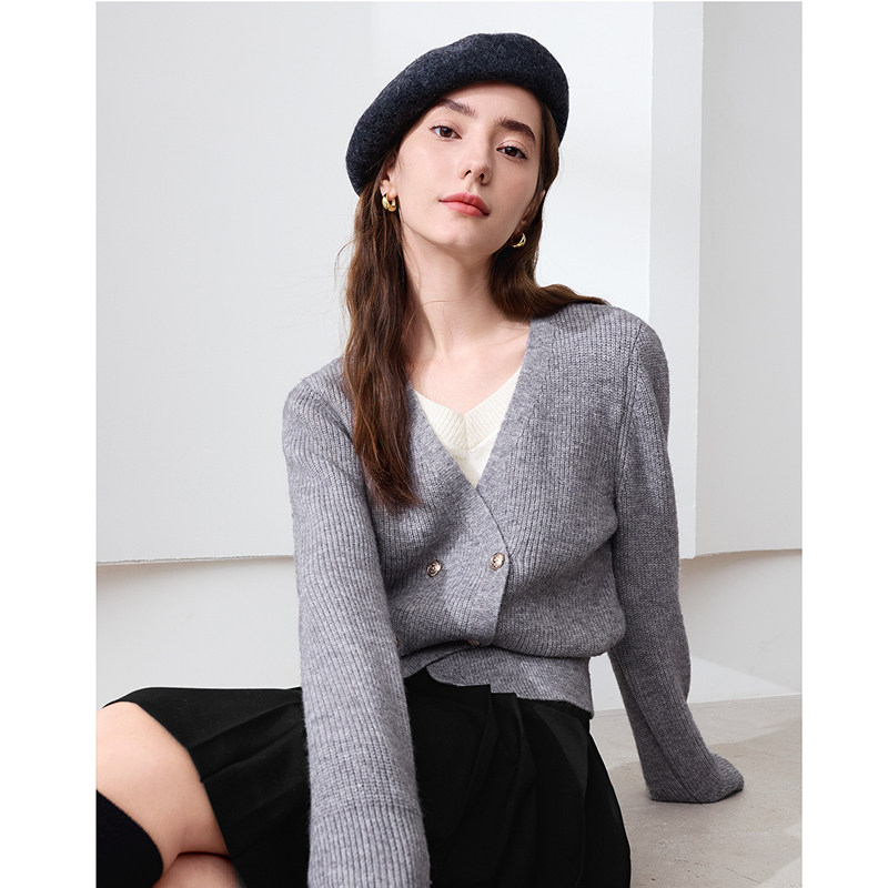 betu百图格雷系假两件V领毛衣开衫女2025年冬季新款短款针织外套,淘宝优惠券,粉丝福利购,淘宝优惠卷