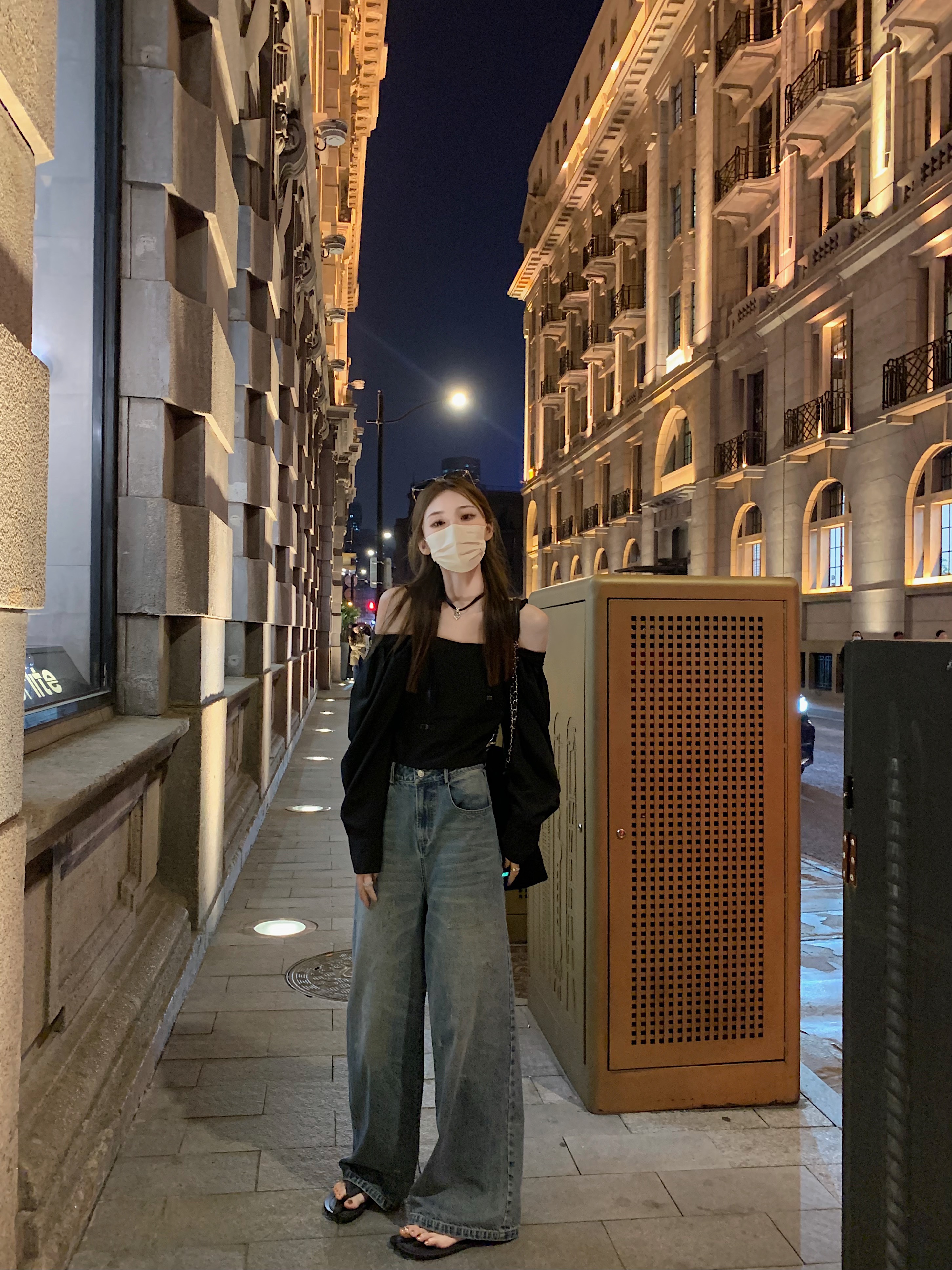 aaaaxbbb 伦敦黑茶 温柔一字肩防晒内搭打底衫显瘦别致薄款上衣 - 图2