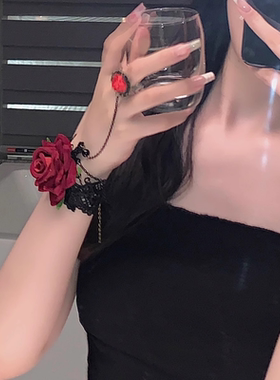 哥特配饰红色玫瑰戒指手链一体cos道具lolita手饰万圣节蕾丝手腕