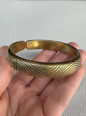 纯铜双鱼半边圆空心手镯打敲而成民族个性自然包浆