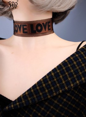 字母项链女潮黑色锁骨链颈带蕾丝红色颈链男款脖子饰品choker项圈