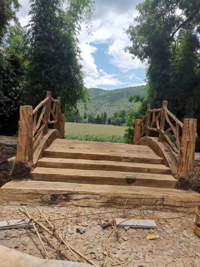 户外水泥木桥拱桥 景区餐厅小桥流水 凉亭 木栈道 庭院小木桥定制