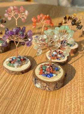 家居车载车内创意装饰品天然水晶碎石发财树摆件生态原木底座摆件