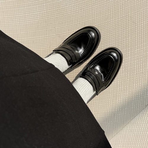 高跟鞋复古英伦风漆皮粗跟乐福鞋2026春季单鞋棕色方头单鞋子 - 图1