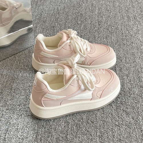 鲁鲁蛋 厚底小白鞋女款2026新款秋季板鞋子女鞋百搭学生面包鞋潮 - 图2