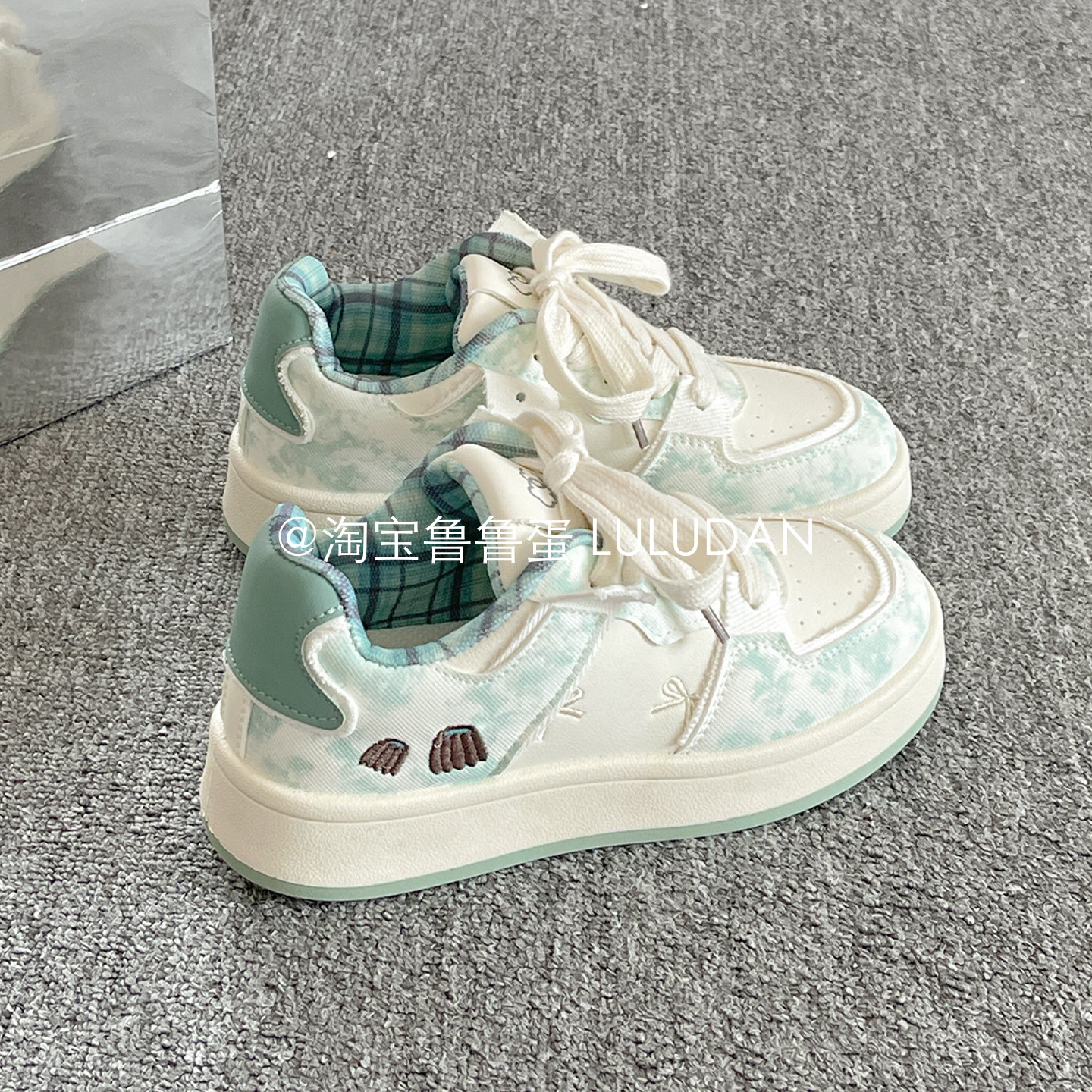 鲁鲁蛋 秋季厚底小白鞋女款2025新款韩系板鞋女鞋百搭小众面包鞋,淘宝优惠券,粉丝福利购,淘宝优惠卷