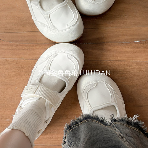 百搭小白鞋厚底凉鞋女款夏季2026巨好看的鞋子芭蕾单鞋休闲玛丽珍 - 图0