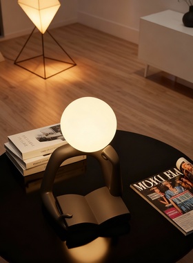 创意黑树脂人物造型家居摆件