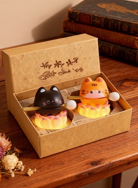 发光莲花猫咪公仔摆件
