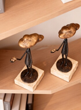 创意云朵人物铁艺书架台灯摆件