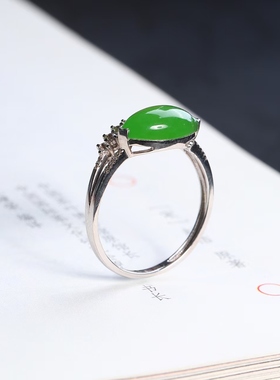 和田玉碧玉苹果绿高透马眼横镶戒指18k南非钻镶嵌款式精致时尚