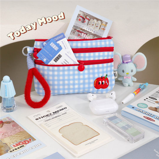 今日心情护照收纳包钱包证件旅行出国卡包一体便携多功能护照夹