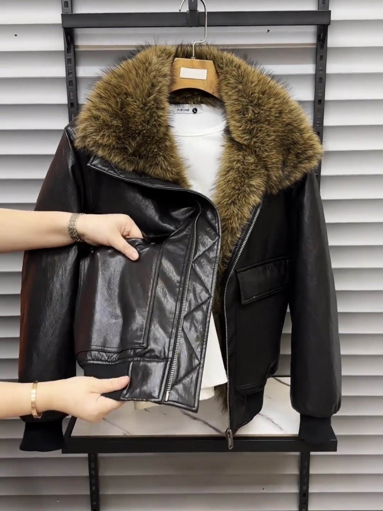 冬季座山雕男士新品PU皮毛一体加厚保暖棉服时尚商务高端棉衣夹克,淘宝优惠券,粉丝福利购,淘宝优惠卷