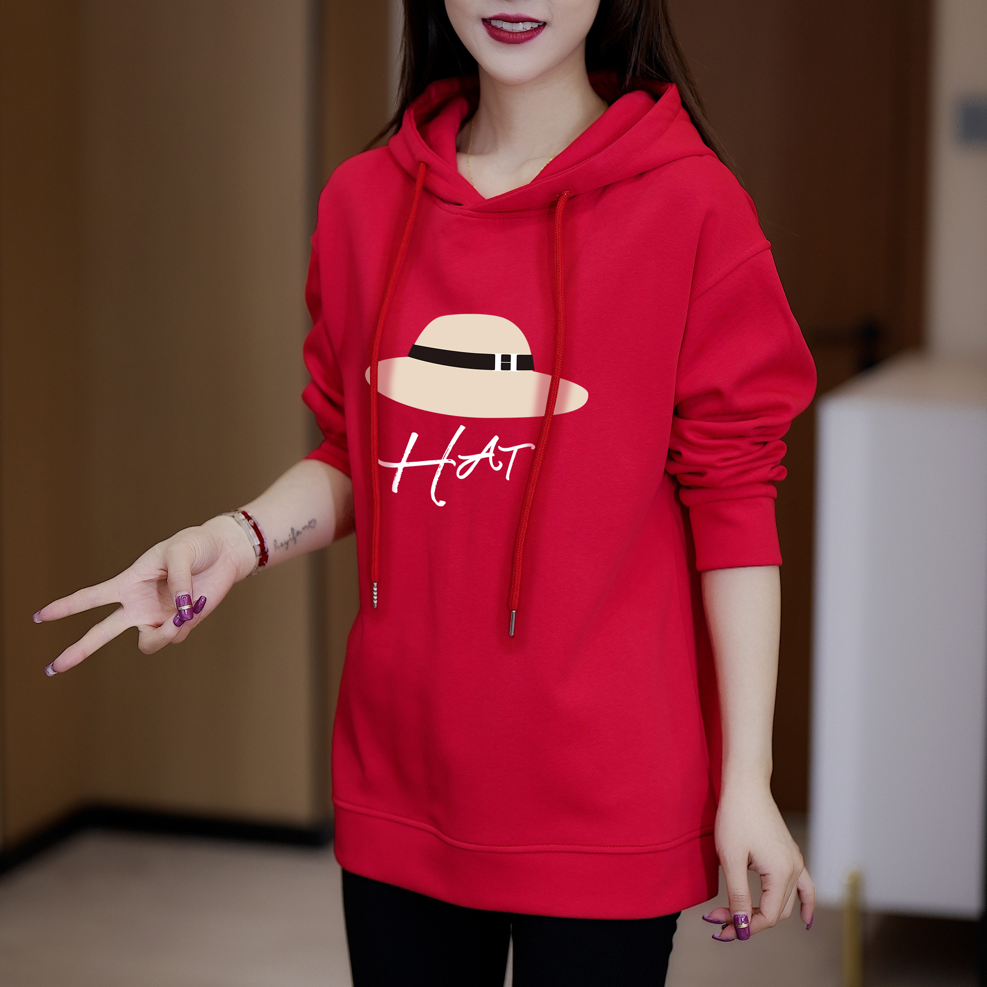 秋季时尚草帽字母印花连帽卫衣大码百搭休闲洋气减龄显瘦女士上衣 - 图2