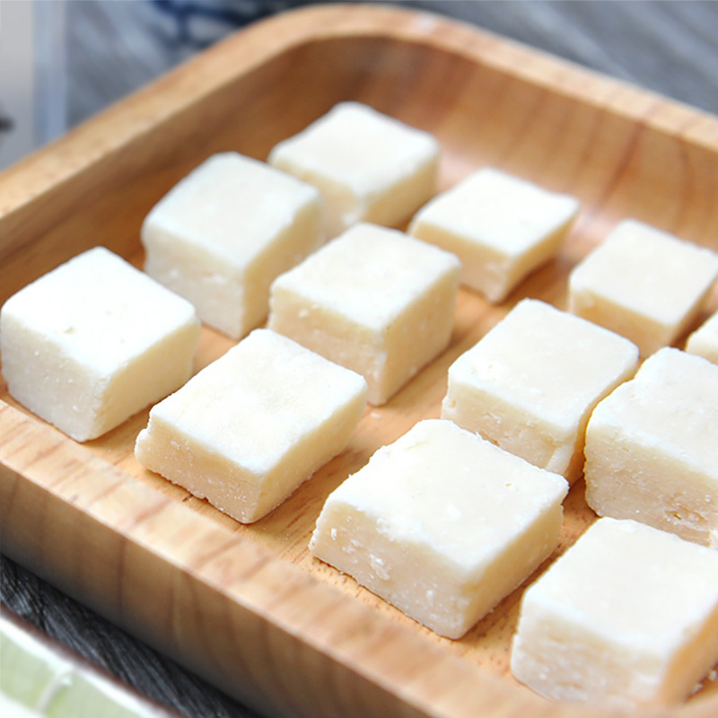 老牧奶块 250g 原味 牧民手工制作 草原奶块奶酪 德吉牧场果粒奶块 老牧奶块 250g 原味 牧民手工制作 草原奶块奶酪 德吉牧场果粒奶块