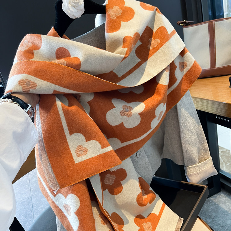 秋冬季仿羊绒围巾女士双面甜美鸡蛋花百搭加厚保暖围脖学院风披肩,淘宝优惠券,粉丝福利购,淘宝优惠卷
